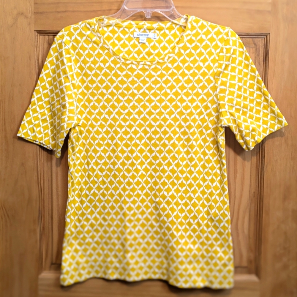 Chicos Shirt Womens Size 0 Small Yellow Warm Ikat Everyday Tee Short Sleeve